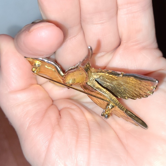 Vintage Brooch Hummingbird Fashion Jewelry Green Enamel with Gold & Rhinestones - Picture 7 of 8